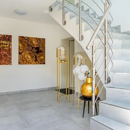 Muehlenblick 1 In Hage